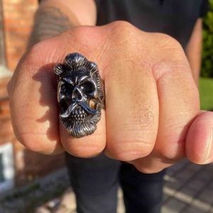 Master schedel biker ring