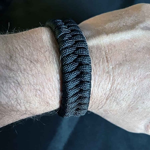 Parachute armband "Black"