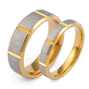 Aurelius – Vergulde stalen ring met matte afwerking