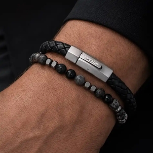 Ruw leer en steen in perfecte combinatie armbandenset