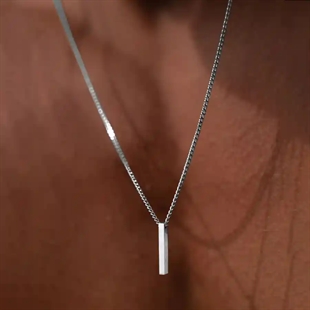 Re stijl ketting minimalistisch