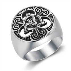 Ring van roestvrij staal in mooi design