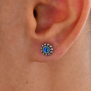 Oorstekers voor mannen in roestvrij staal met blauwe middensteen – Blue Nova Stud (per stuk verkocht).